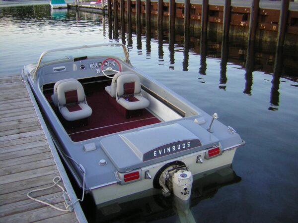 Evinrude-Sweet-16-02